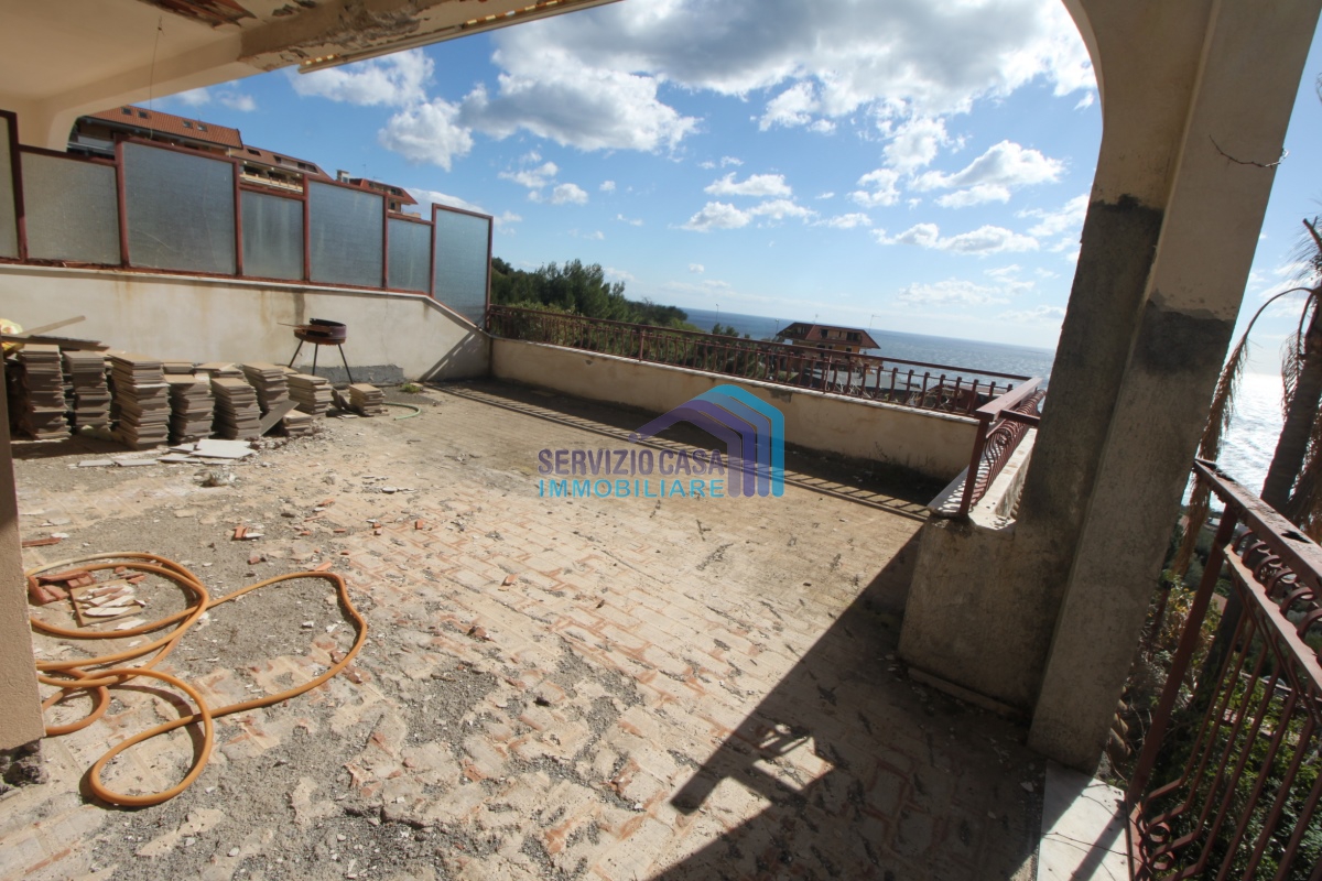 Appartamento LETOJANNI vendita  Letojanni  Servizio Casa di Francesco Sciacca