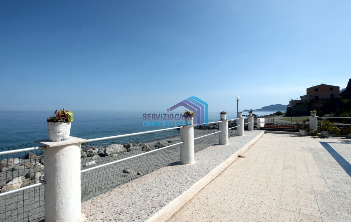 Appartamento LETOJANNI vendita  Letojanni  Servizio Casa di Francesco Sciacca