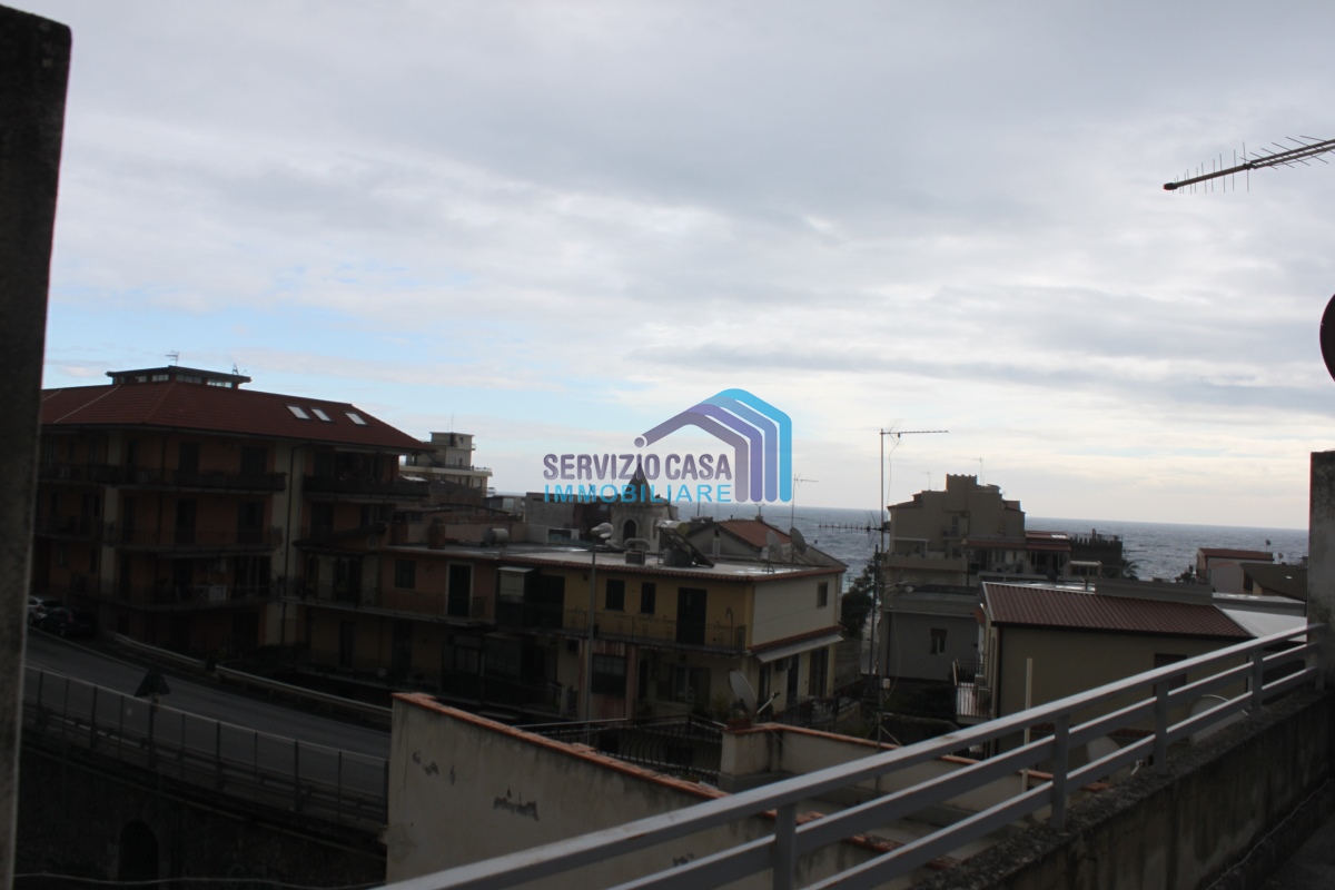  letojanni vendita quart: letojanni servizio casa di francesco sciacca